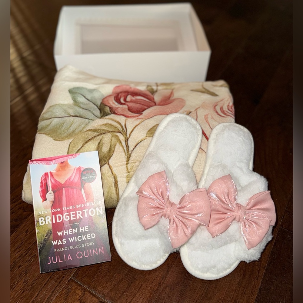 Women’s Bridgerton Gift Set
